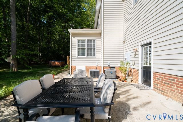 17312 Tiswood Dr, Beaverdam, VA 23015