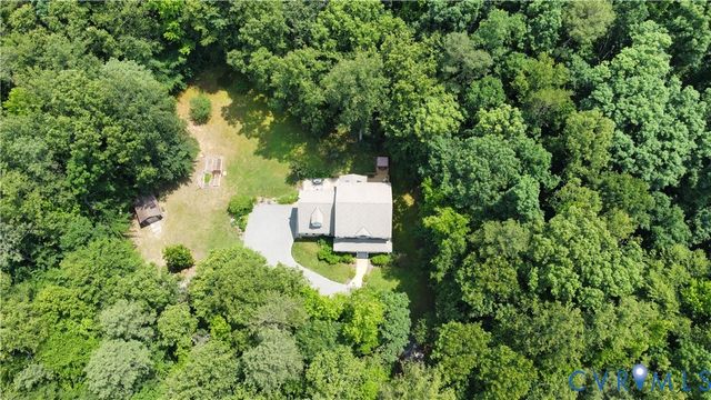 17312 Tiswood Dr, Beaverdam, VA 23015