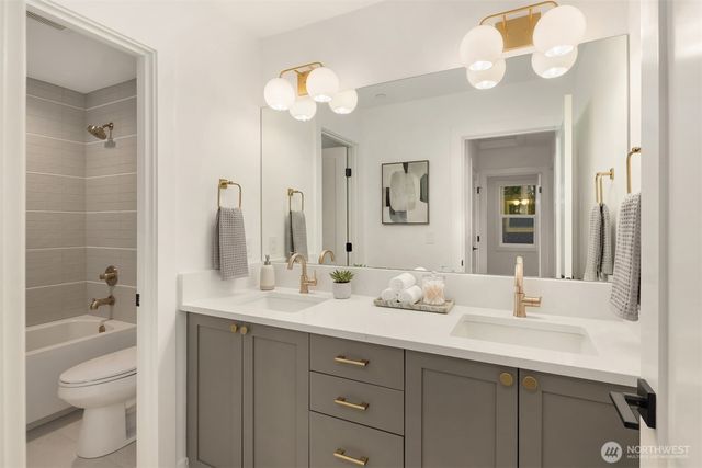 13728 NE 101st Street, Kirkland, WA 98033