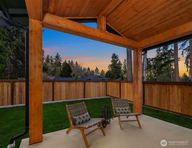 13728 NE 101st Street, Kirkland, WA 98033