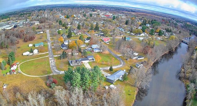 524 S Cherry Street, Evart, MI 49631