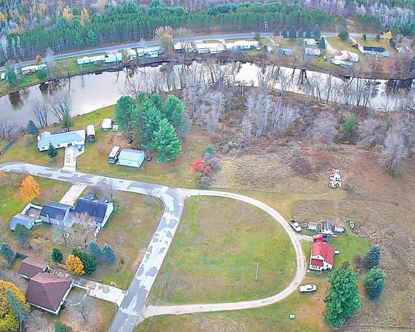 524 S Cherry Street, Evart, MI 49631