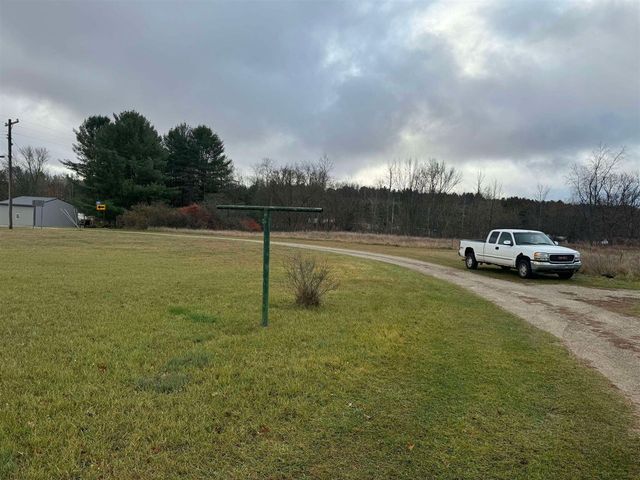 524 S Cherry Street, Evart, MI 49631