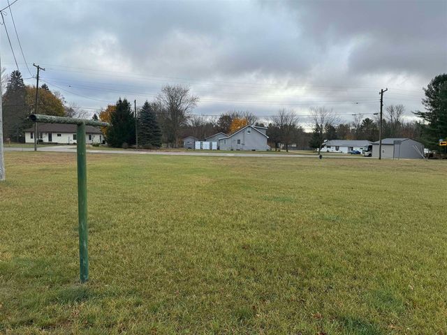 524 S Cherry Street, Evart, MI 49631