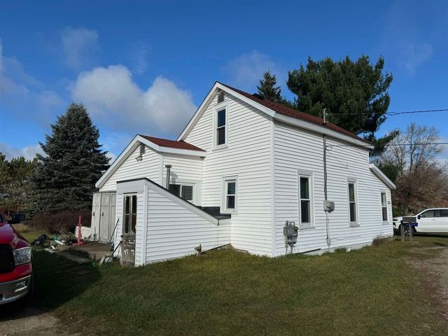524 S Cherry Street, Evart, MI 49631