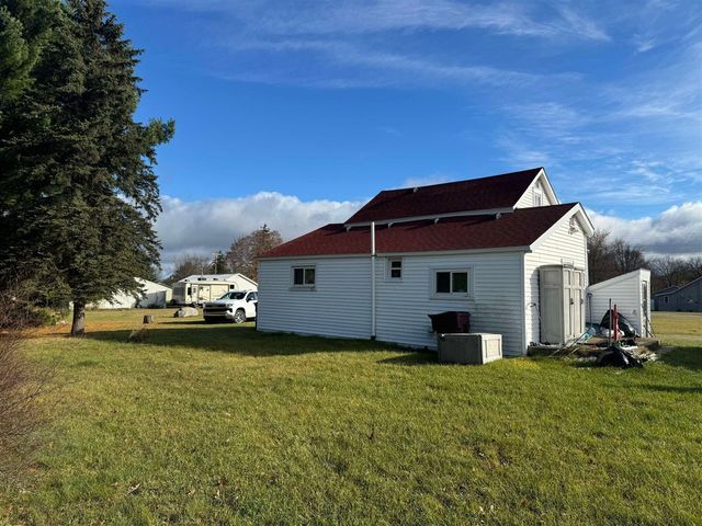 524 S Cherry Street, Evart, MI 49631