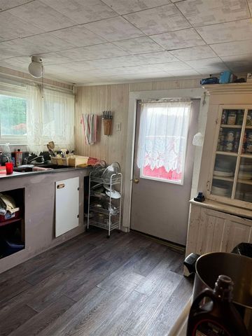 524 S Cherry Street, Evart, MI 49631