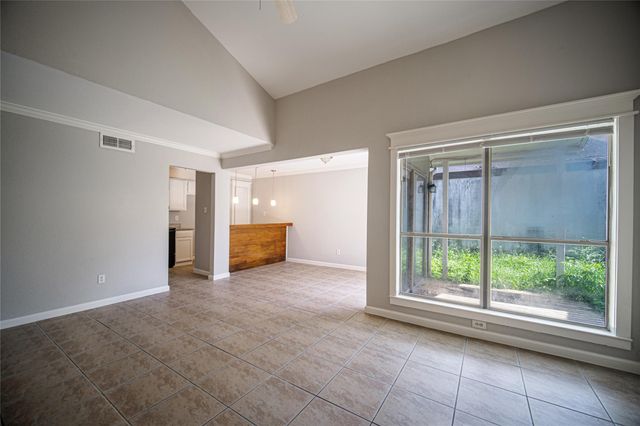 12329 Springcrest Drive, Houston, TX 77072