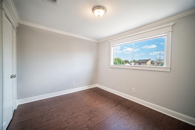 12329 Springcrest Drive, Houston, TX 77072