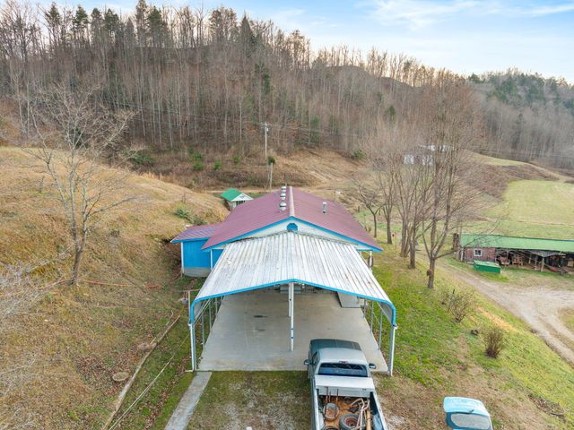 684 Martin Cemetary Road, Manchester, KY 40962