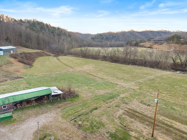 684 Martin Cemetary Road, Manchester, KY 40962