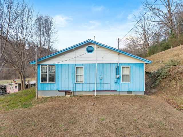 684 Martin Cemetary Road, Manchester, KY 40962