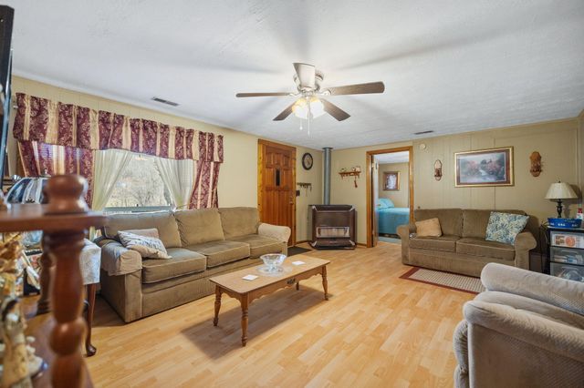 684 Martin Cemetary Road, Manchester, KY 40962