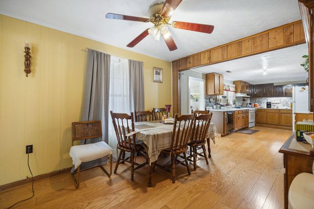 684 Martin Cemetary Road, Manchester, KY 40962