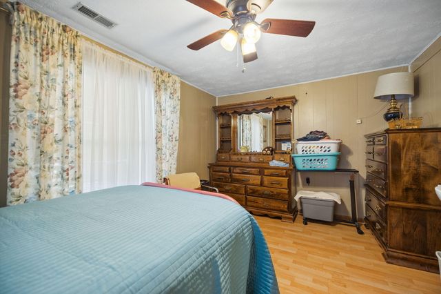 684 Martin Cemetary Road, Manchester, KY 40962