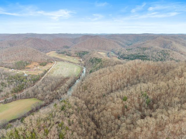 684 Martin Cemetary Road, Manchester, KY 40962