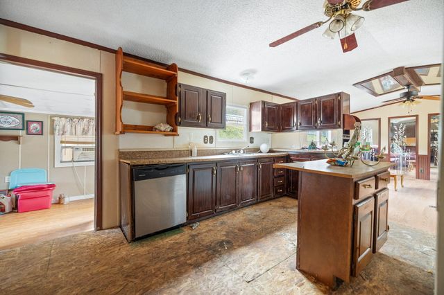 684 Martin Cemetary Road, Manchester, KY 40962