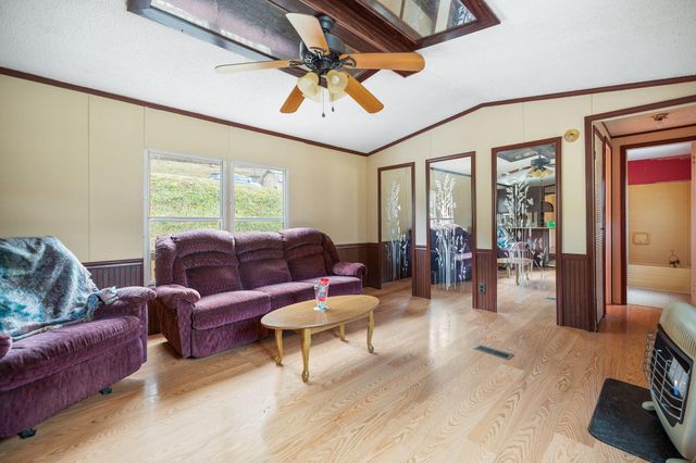 684 Martin Cemetary Road, Manchester, KY 40962