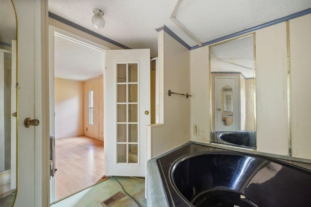 684 Martin Cemetary Road, Manchester, KY 40962