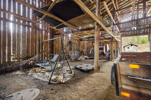 684 Martin Cemetary Road, Manchester, KY 40962