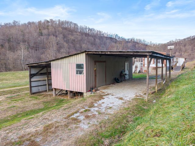 684 Martin Cemetary Road, Manchester, KY 40962