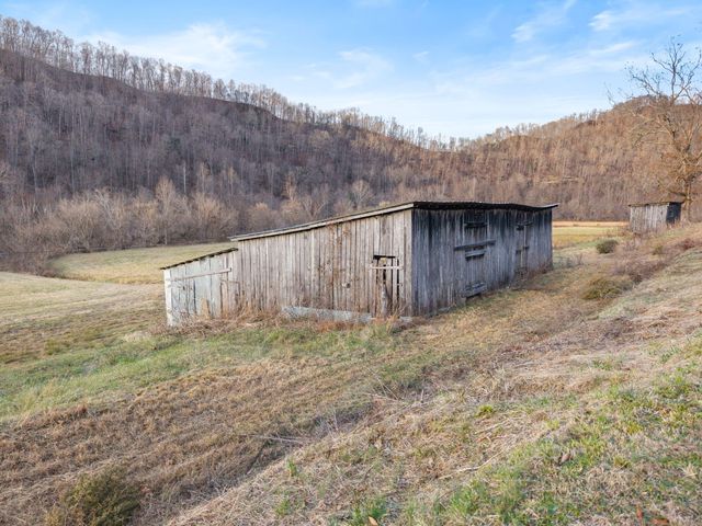 684 Martin Cemetary Road, Manchester, KY 40962