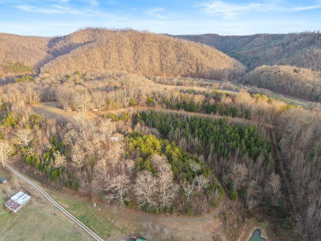 684 Martin Cemetary Road, Manchester, KY 40962