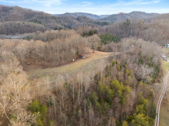 684 Martin Cemetary Road, Manchester, KY 40962