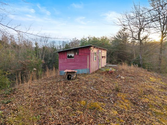 684 Martin Cemetary Road, Manchester, KY 40962