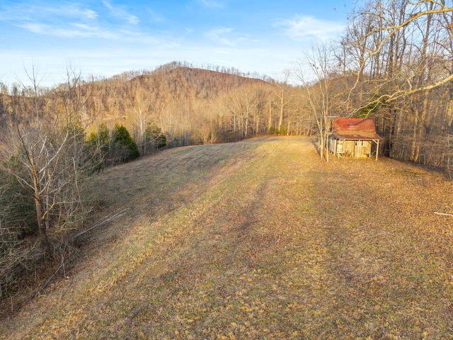 684 Martin Cemetary Road, Manchester, KY 40962