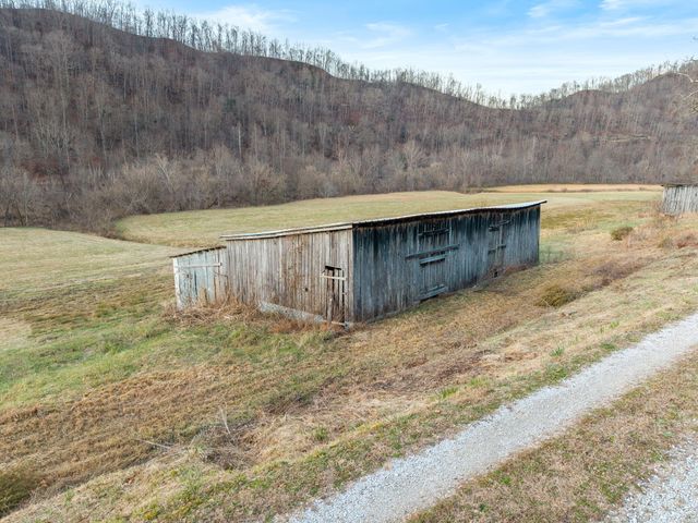 684 Martin Cemetary Road, Manchester, KY 40962