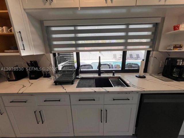 431 NE 146th Ter, Miami, FL 33161