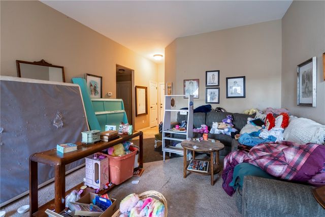 610 Avalon Drive, Gentry, AR 72734