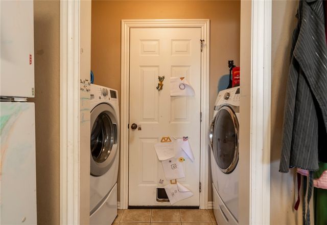 610 Avalon Drive, Gentry, AR 72734