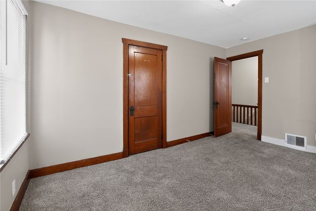 1430 Dickson St, Brighton Heights, PA 15212