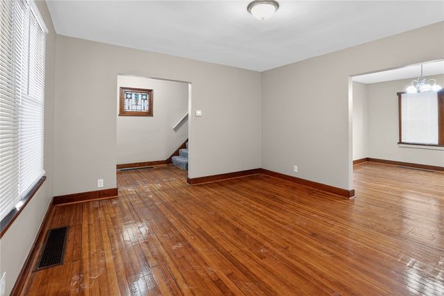 1430 Dickson St, Brighton Heights, PA 15212