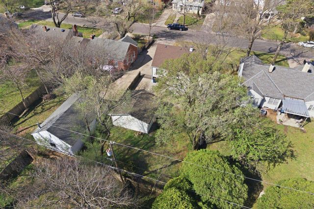 636 N Pershing Ave, Wichita, KS 67208