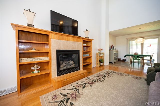 4746 Bay View Road, Hamburg, NY 14075