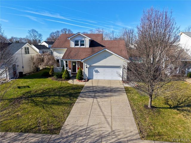 4746 Bay View Road, Hamburg, NY 14075