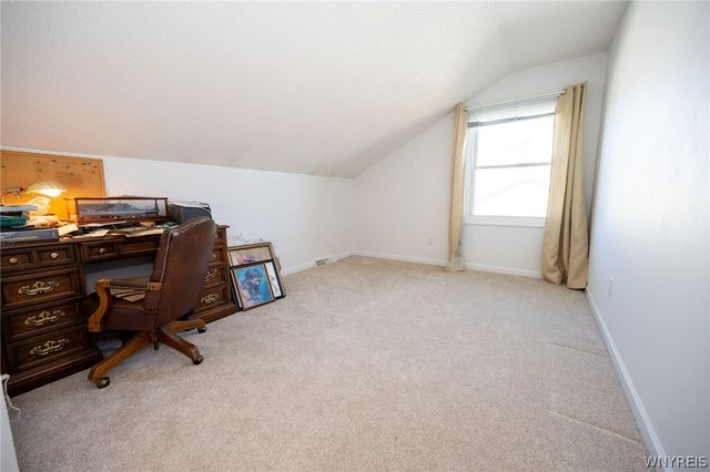 4746 Bay View Road, Hamburg, NY 14075