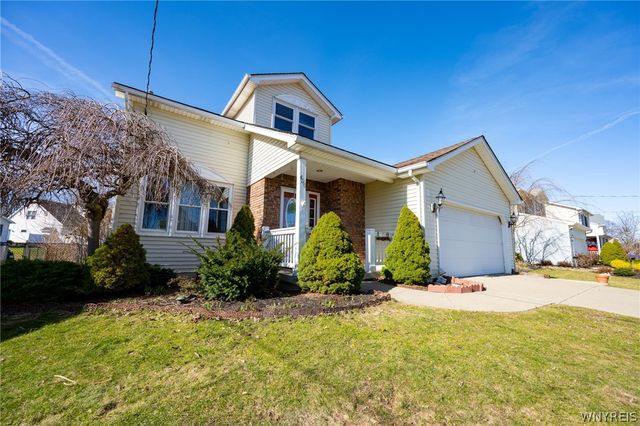 4746 Bay View Road, Hamburg, NY 14075