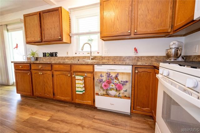 4746 Bay View Road, Hamburg, NY 14075