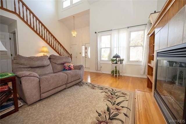 4746 Bay View Road, Hamburg, NY 14075