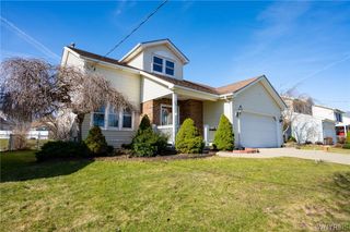 4746 Bay View Road, Hamburg, NY 14075