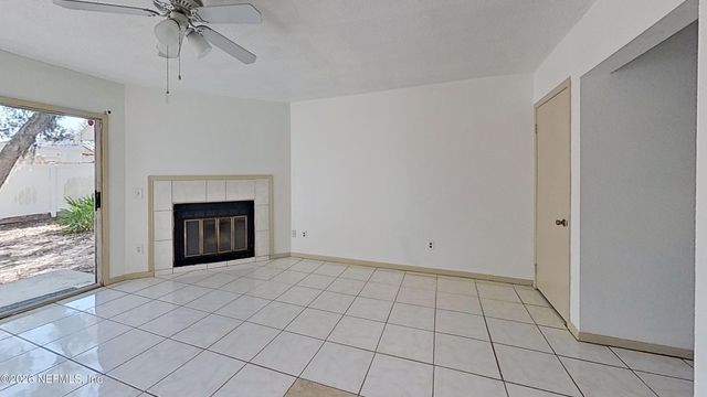 791 ASSISI Lane 905, Jacksonville, FL 32233