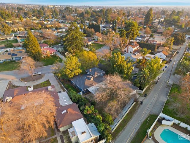 3314 La Cresta Drive, Bakersfield, CA 93305