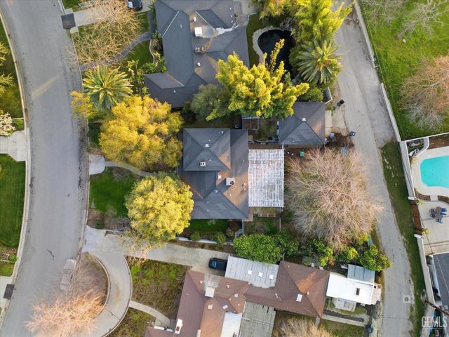 3314 La Cresta Drive, Bakersfield, CA 93305