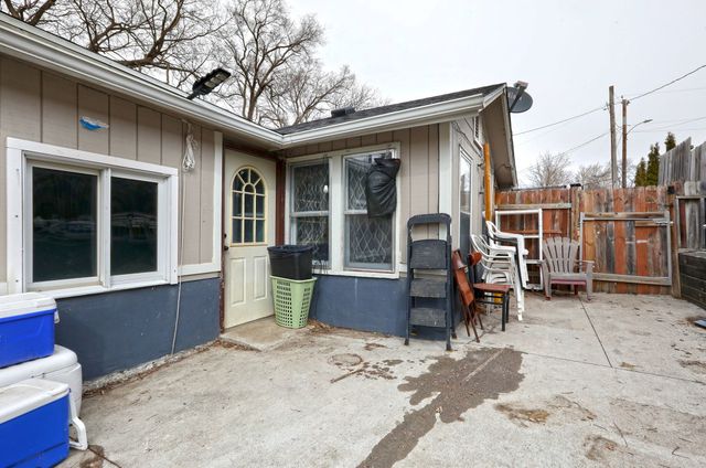 5902 Boston Avenue, Des Moines, IA 50322