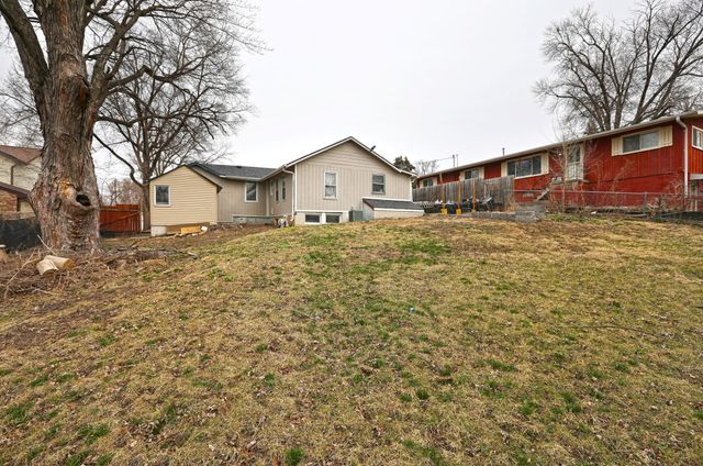 5902 Boston Avenue, Des Moines, IA 50322