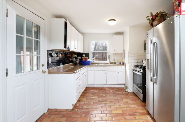 5902 Boston Avenue, Des Moines, IA 50322